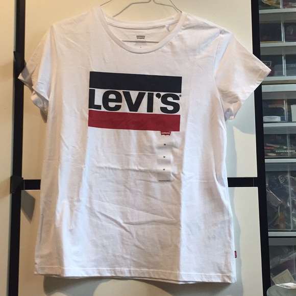 Levi's Tops - Levi’s white logo graphic tee